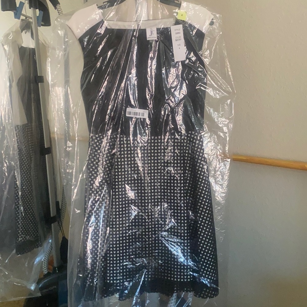 Brand New Julia Jordan Dress